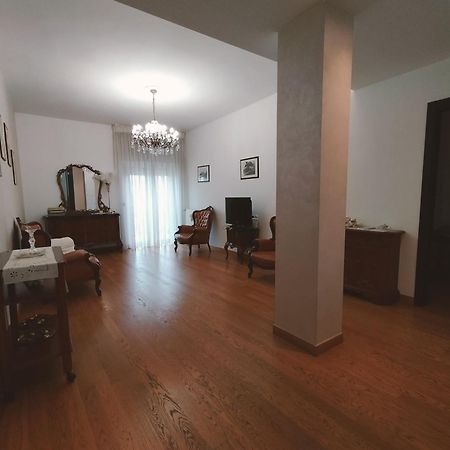 Bari 68 - Comfort Moderno & Fascino Antico Εξωτερικό φωτογραφία