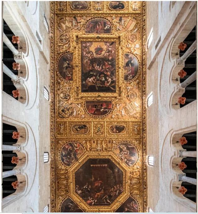 Bari 68 - Comfort Moderno & Fascino Antico Εξωτερικό φωτογραφία